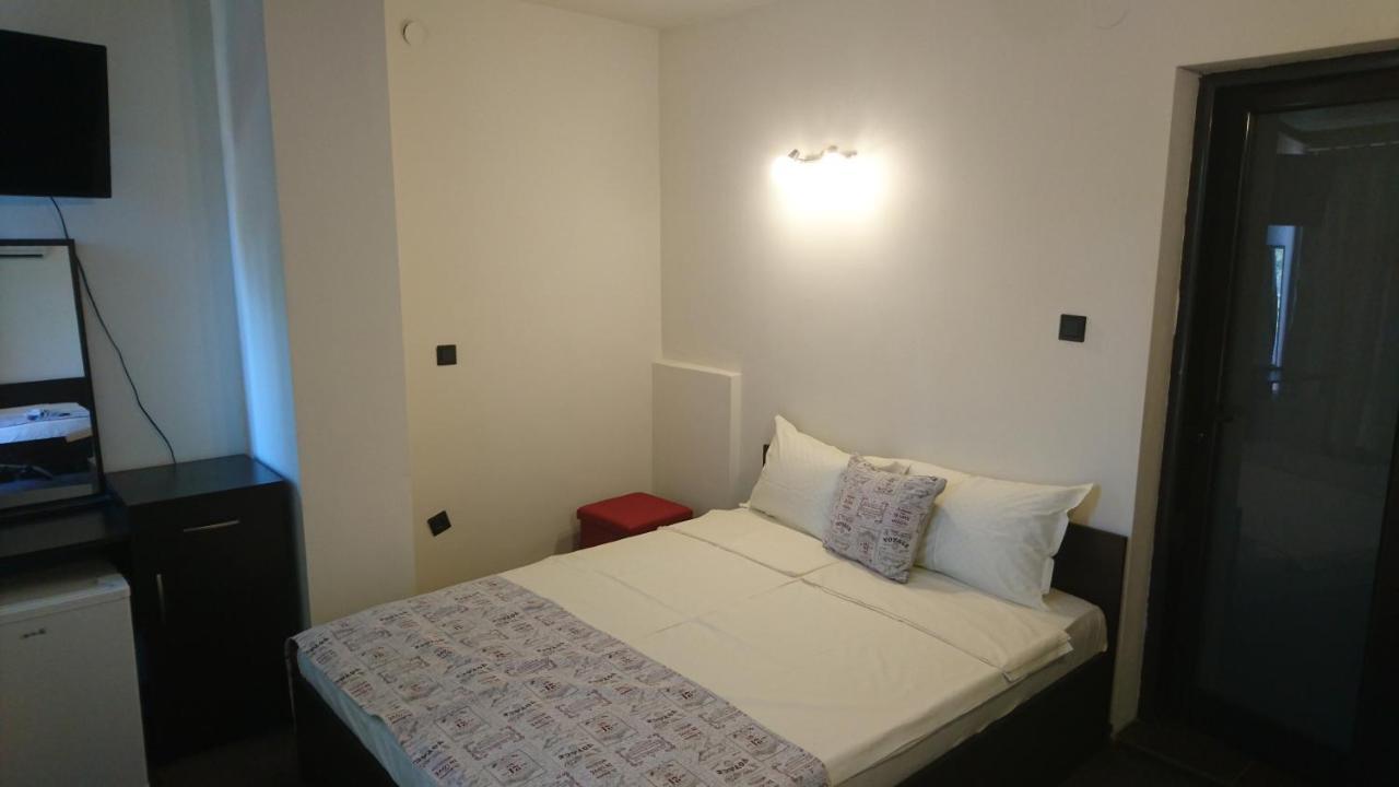 Park Apartments & Rooms Popovi Sandanski Ngoại thất bức ảnh